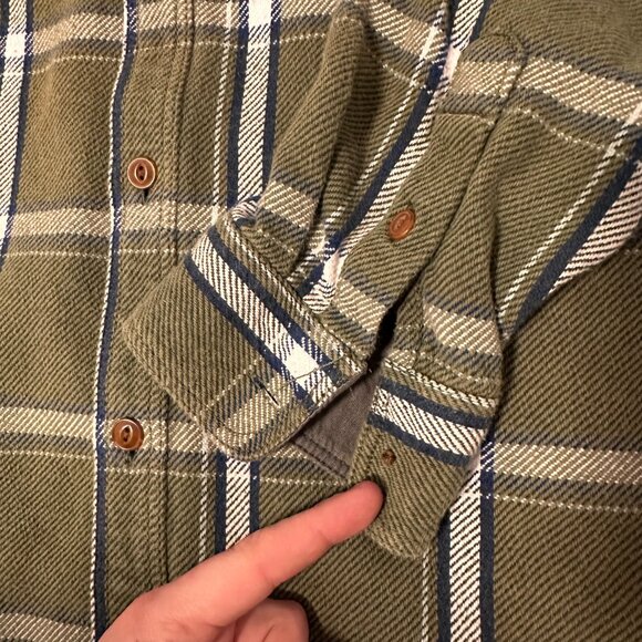 Old Navy Casual Button Down Mens XL Olive Green Plaid Dapper Flannel Shacket - Picture 4 of 6